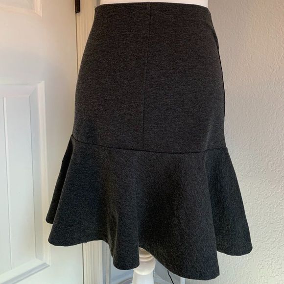 Daisy Fuentes Gray Career Flare skirt - Picture 2 of 7